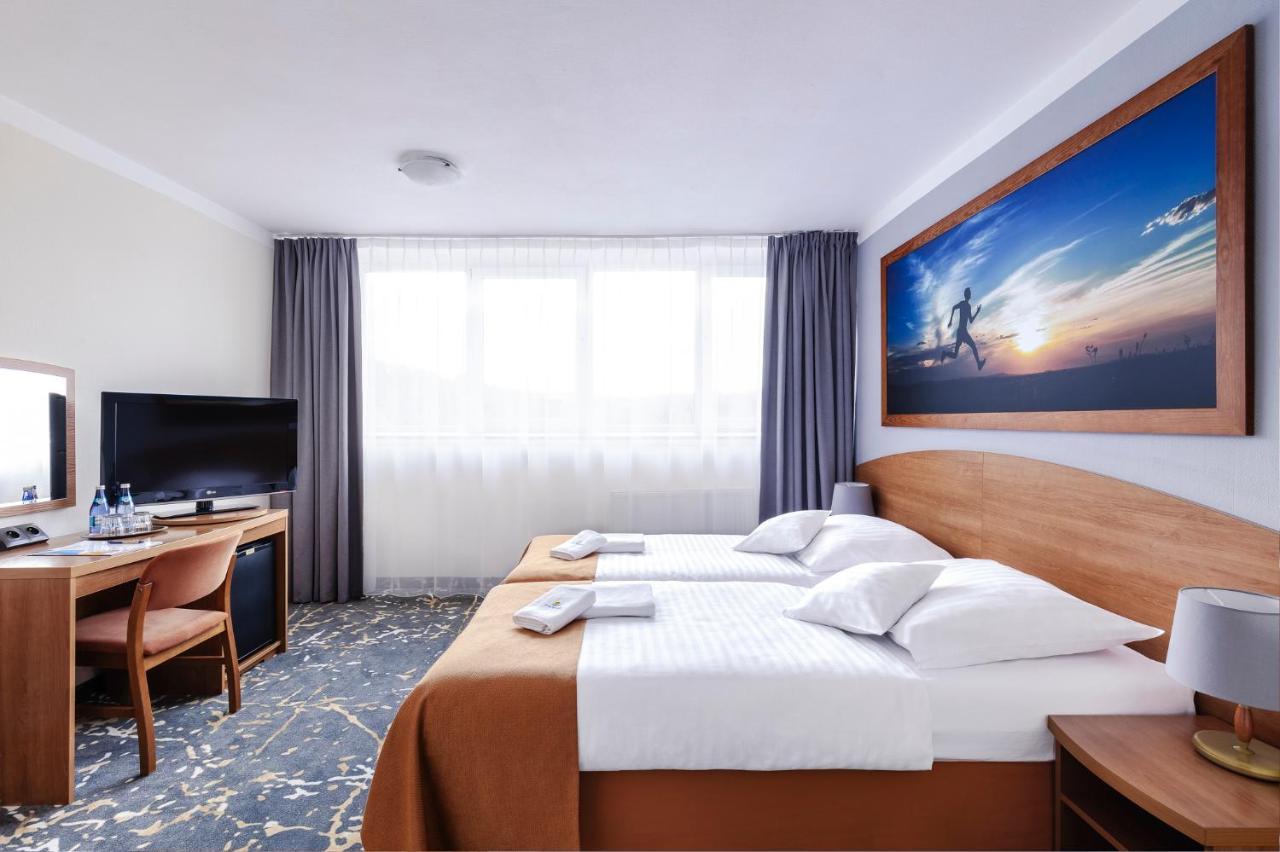 Interferie Aquapark Sport Hotel Malachit Świeradów-Zdrój Buitenkant foto